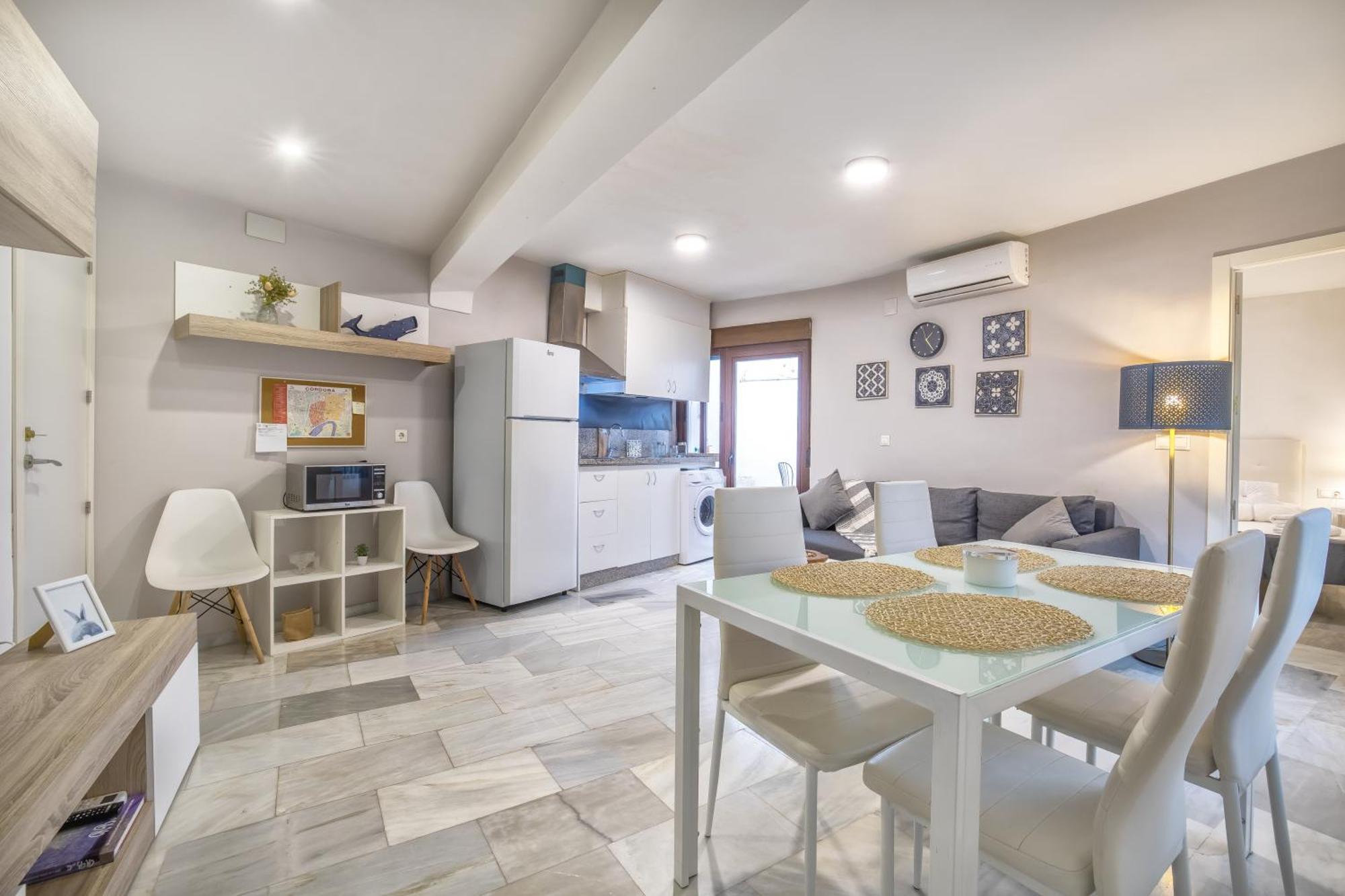 Encanto En La Juderia: Apartamento Con Patio Cordova Esterno foto