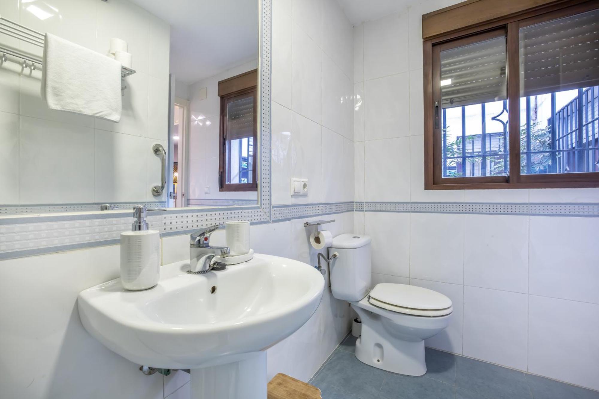 Encanto En La Juderia: Apartamento Con Patio Cordova Esterno foto